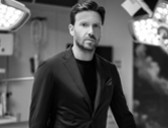 Dott. Adriano Santorelli - Chirurgo Plastico