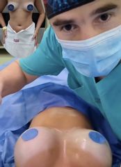 Aumento mamas - Dr. Damián Galeazzo y Equipo