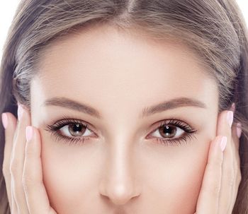 L’estetica dello sguardo: la blefaroplastica