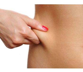 Attenti ai jeans! La vita bassa e le maniglie dell'amore