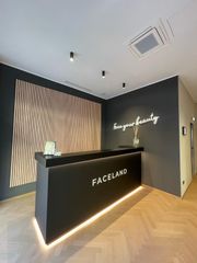 Faceland Reception