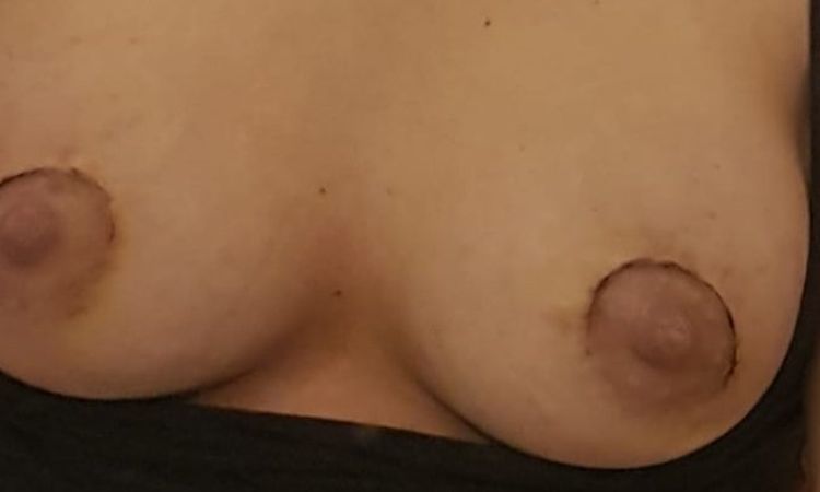 105099