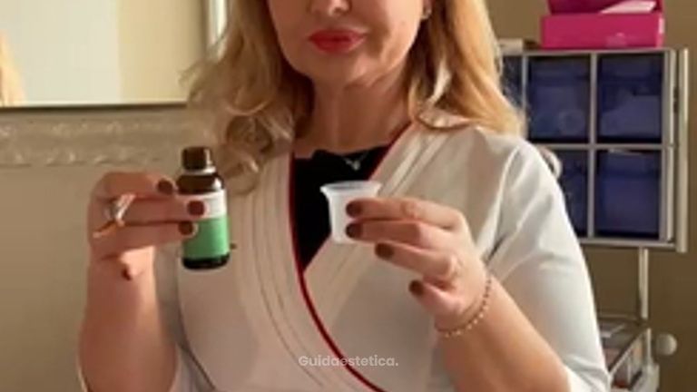 Dott.ssa Cornelia Florea Peeling con acido glicolico