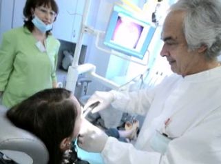 Richiedi un preventivo a Poliambulatorio e Clinica Odontostomatologica Cosmer 