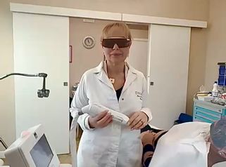 Dott.ssa Cornelia Florea Tratamiento facial con carbón