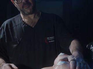 Mastoplastica additiva con protesi in poliuretano in caso di pseudoptosi